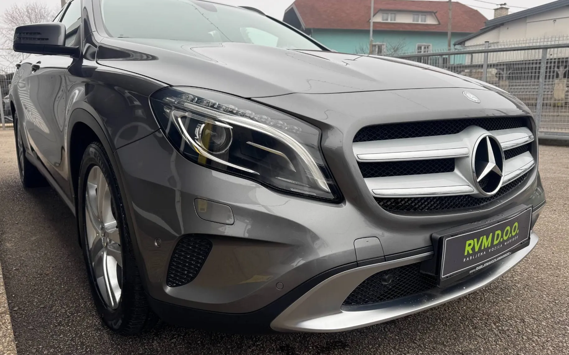 Zunanja slika - Mercedes-Benz GLA-Razred - STYLE°1.LAST°SLO°LED°DIG.KLIMA°PARK.SEN°96.000 KM - 4