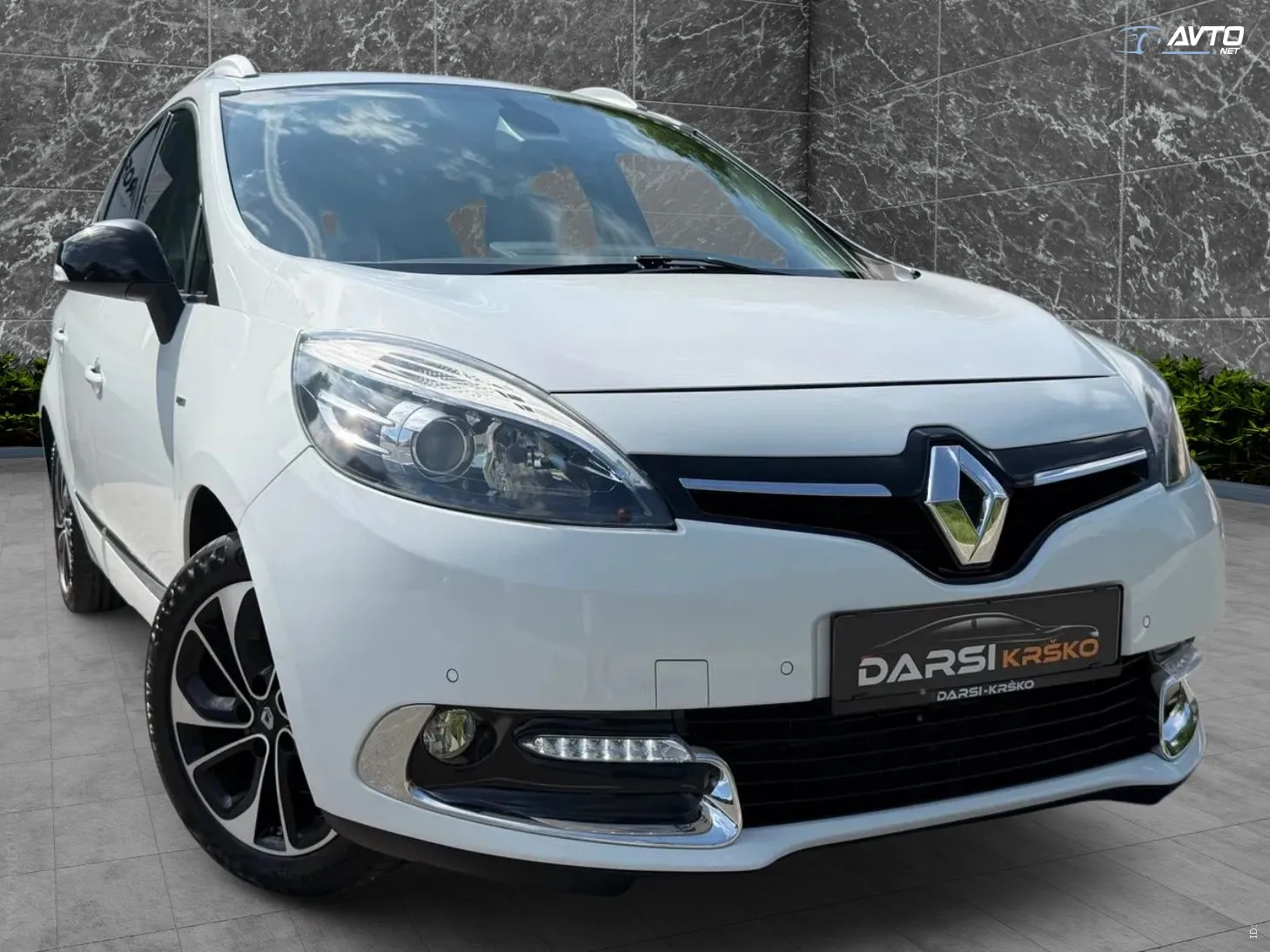 Zunanja slika - Renault Grand Scenic - Scénic 1.5dCi 110PS BOSE 7SEDEŽEV LED NAVI KAMERA ALU17 - 8