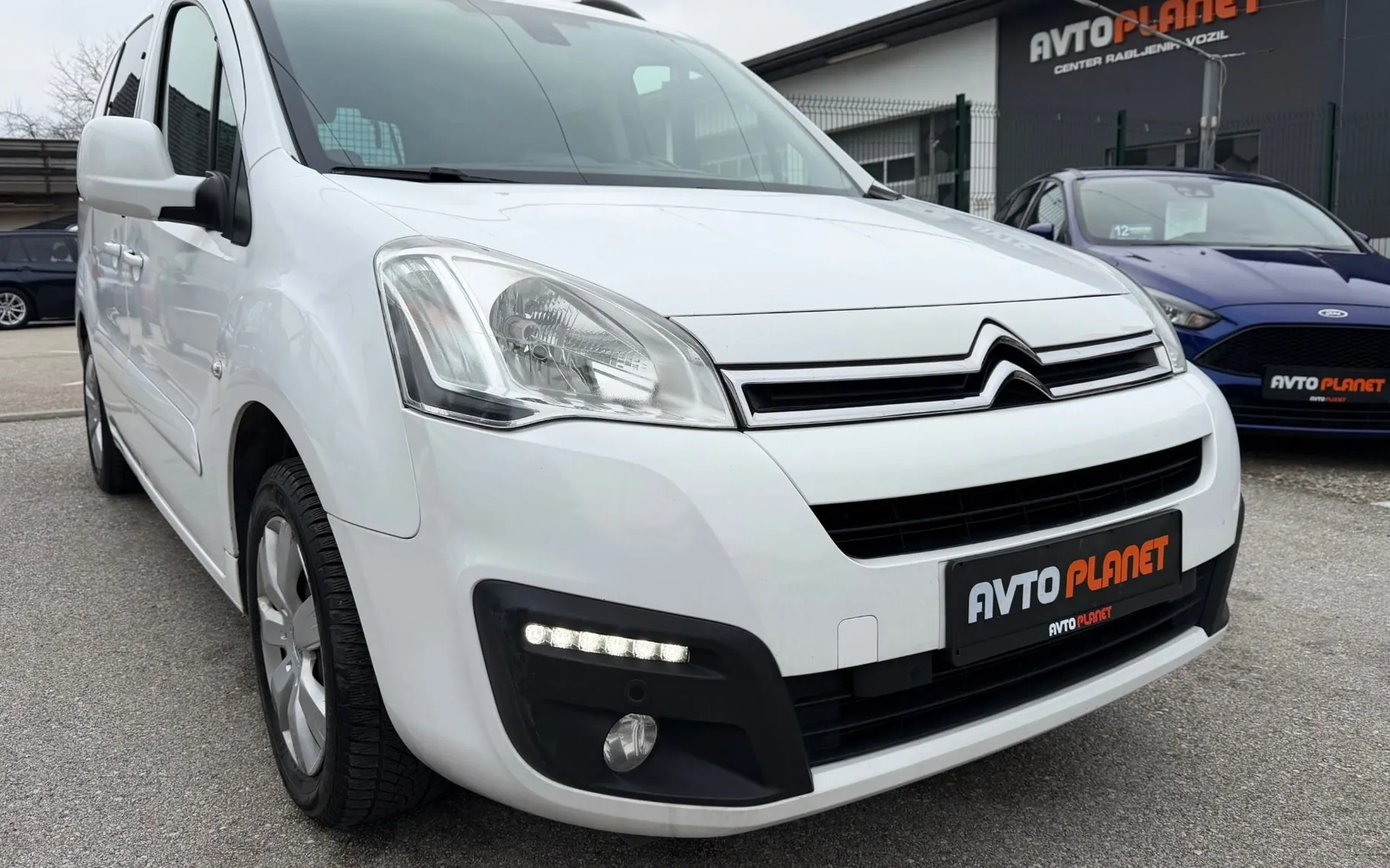 Zunanja slika - Citroën Berlingo - 1.6 BlueHDi SHINE SLO 2.LASTNIK AVTO.KLIMA - 9
