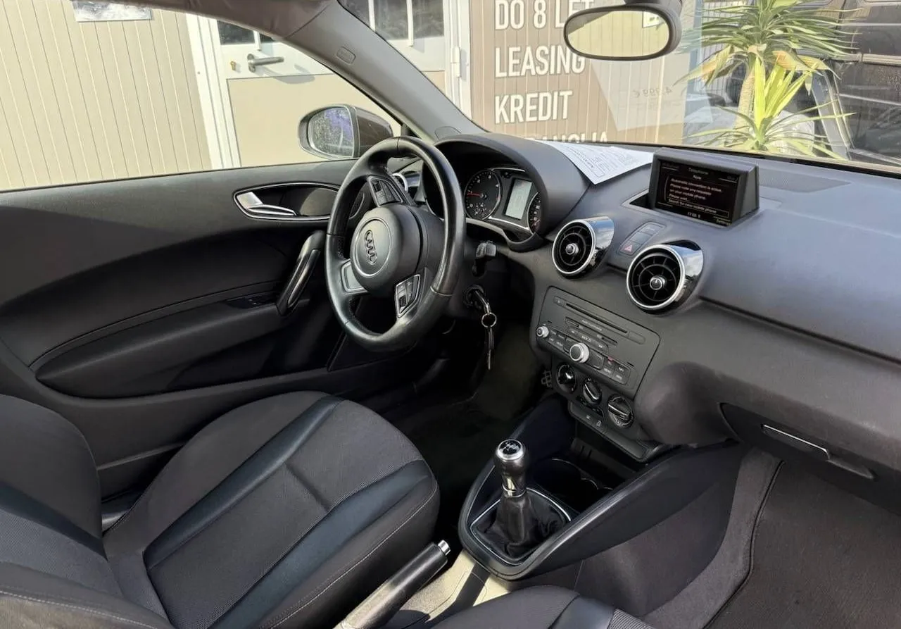 Notranja slika - Audi A1 - 1.6 TDI NAVIG. NA KREDIT BREZ POLOGA... - 8