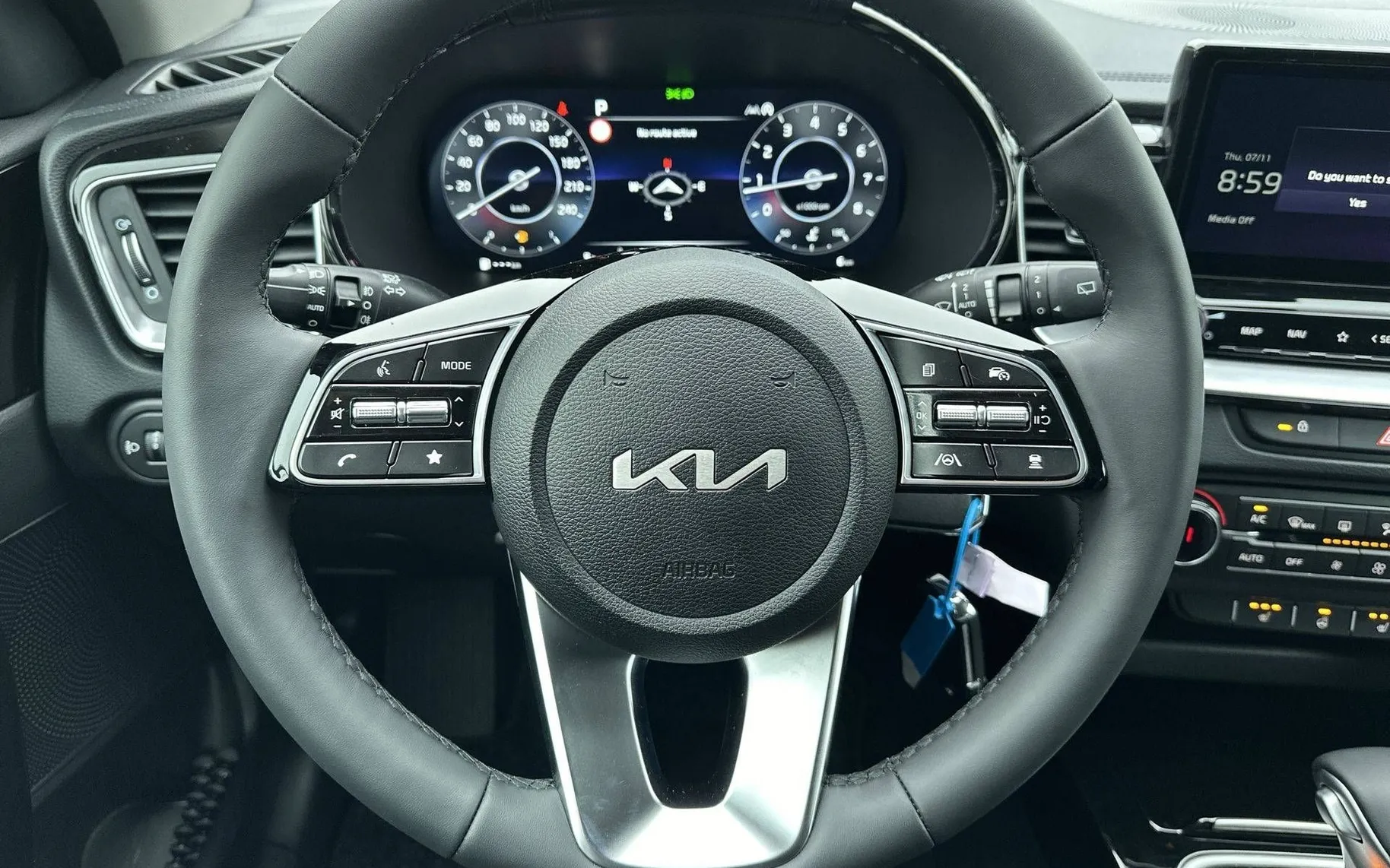 Notranja slika - KIA XCeed - 1.5 T-GDi EX WAY 7DCT - 14