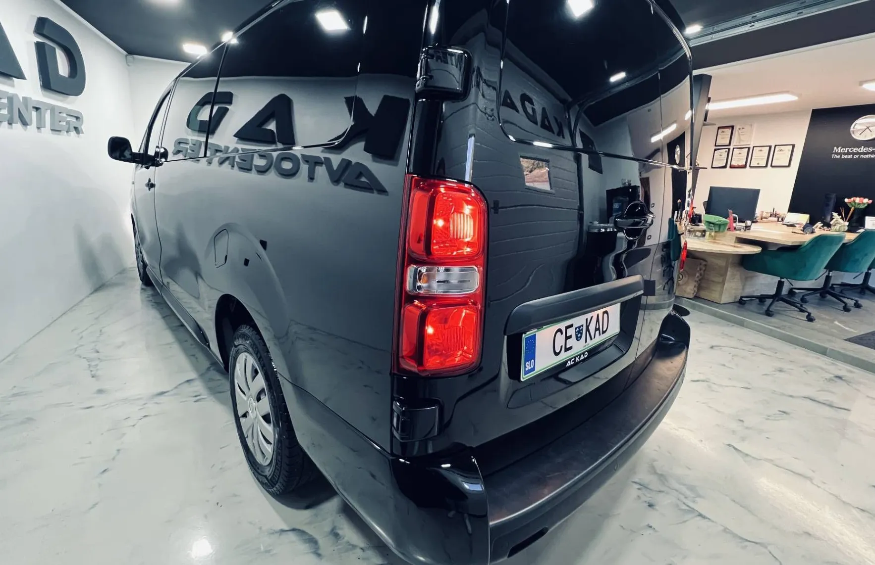 Zunanja slika - Citroën Jumpy - 2.0hdi L3 5+1 - 4