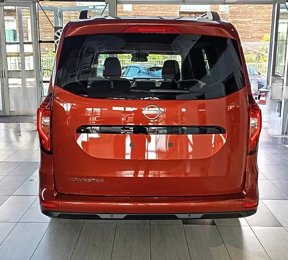 Zunanja slika - Nissan Townstar - Combi L1 1.3 DIG-TURBO Tekna NOVA BARVA - 4