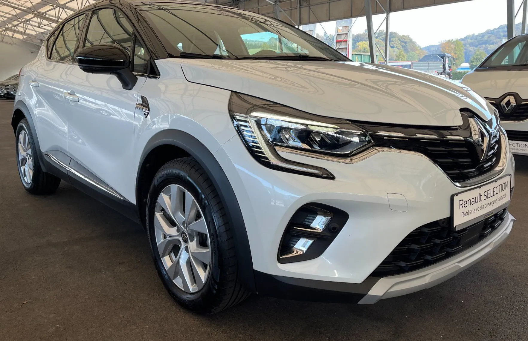 Zunanja slika - Renault Captur - TCe 90 Intens - 1. LASTNICA - SLOVENSKI - 3