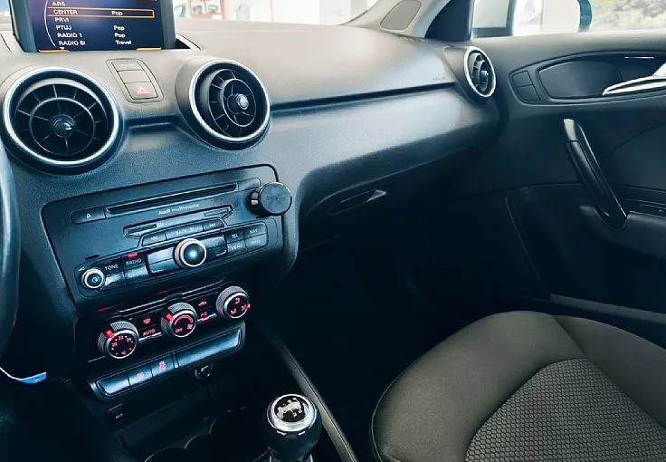 Zunanja slika - Audi A1 - 1.2 TFSI AMBITION-SLO-ALU-USB-4X ZIM GUME-VIDEO - 9