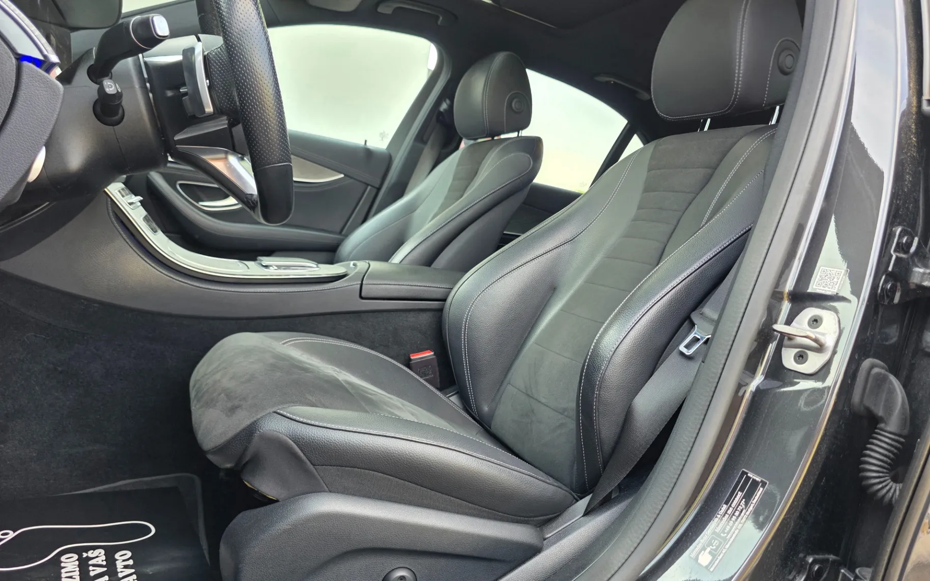 Zunanja slika - Mercedes-Benz E-Razred - E 300 d 4MATIC AMG Line Avt. - 10