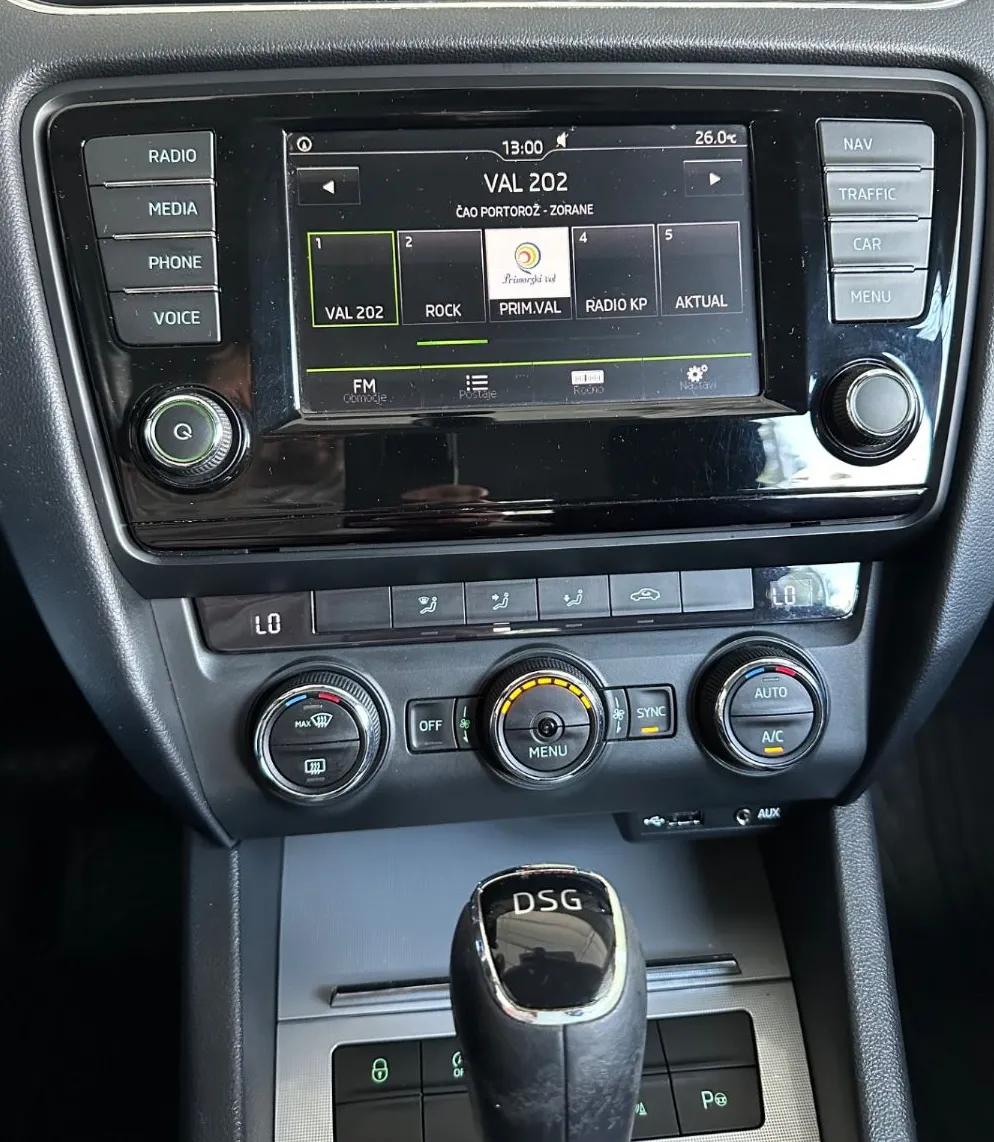 Zunanja slika - Škoda Octavia - Combi 1.6 TDI Ambition DSG-NAVI-AVT.KLIMA-2xPDC - 8