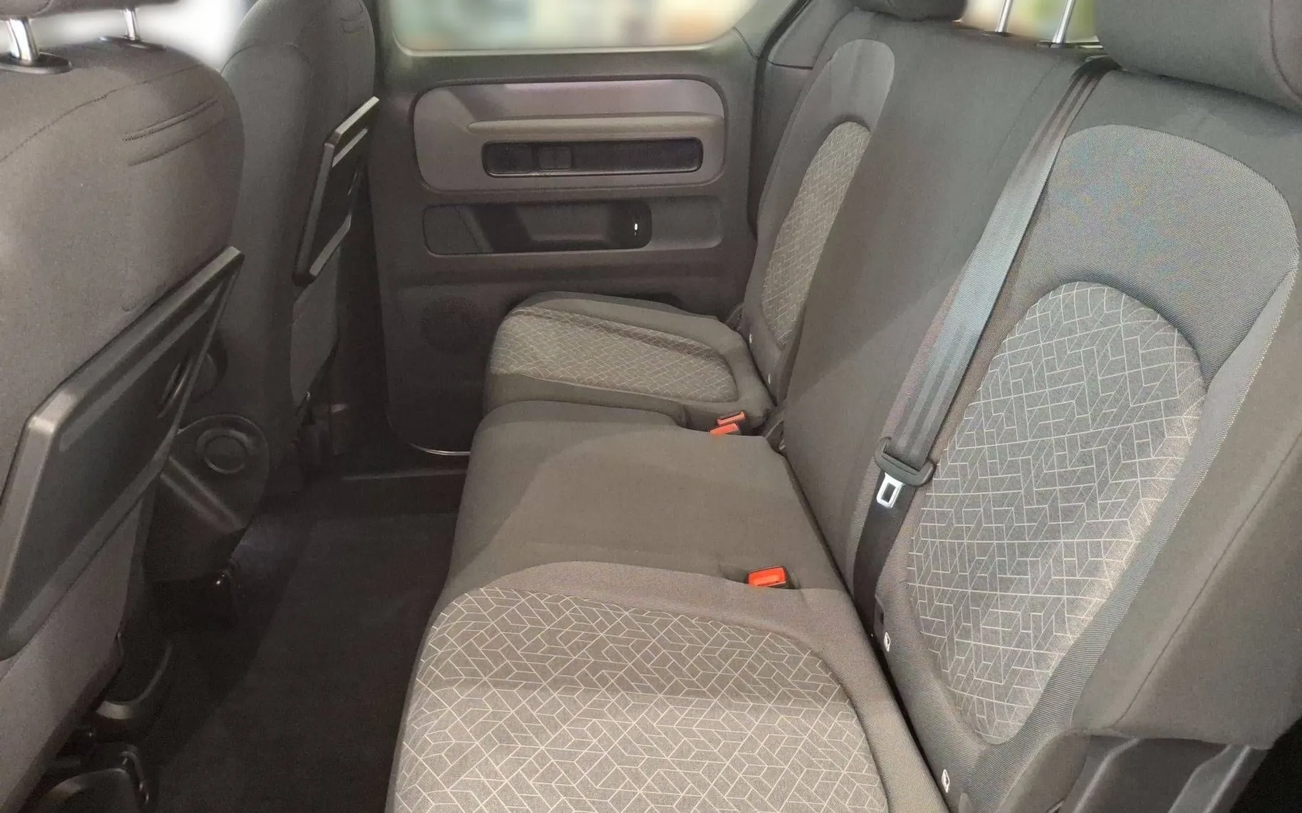 Notranja slika - Volkswagen ID.Buzz - Limited KMR - 11