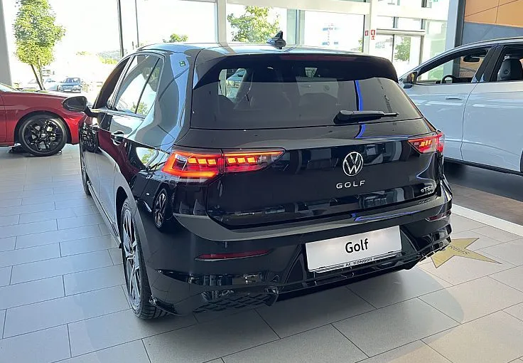 Zunanja slika - Volkswagen Golf - R-Line 1.5 eTSI - 4