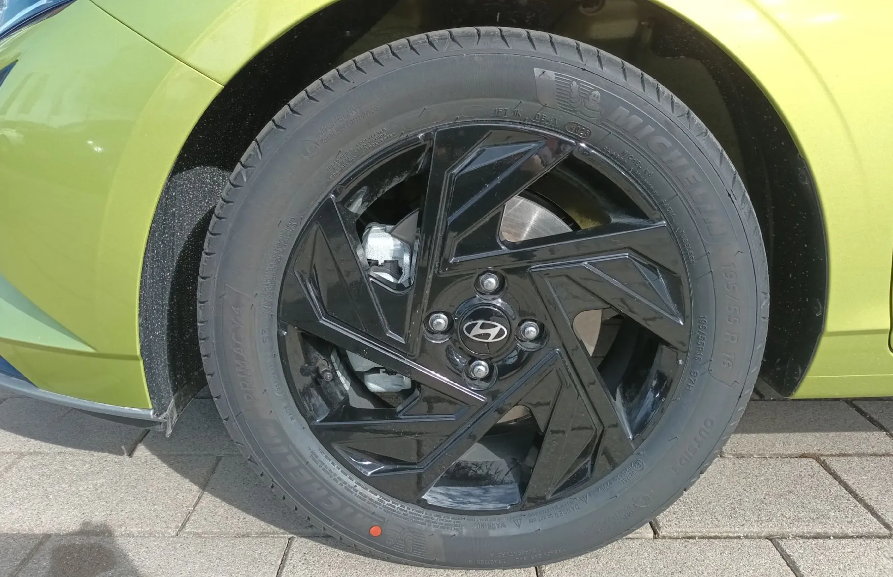 Zunanja slika - Hyundai i20 - 1.0 T-GDI 90 STYLE.BLACK LINE.WIN..RADAR.RG - 6