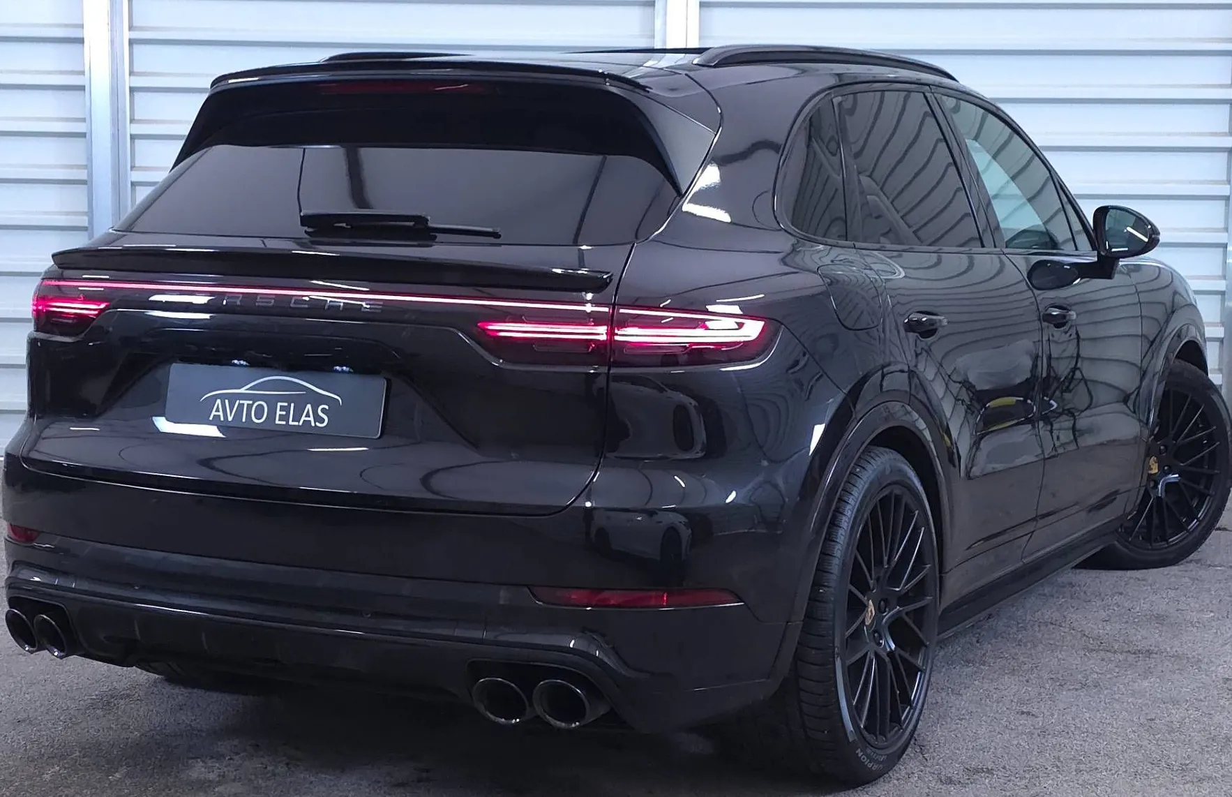 Zunanja slika - Porsche Cayenne - 3.0 - VELIK SERVIS - PANO - KAMERA - BOSE - MEMO - 5