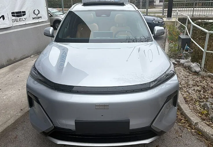 Zunanja slika - Geely StarRay EM-i - Plug-In Hybrid 1.5 Max Avt. na zalogi - 2