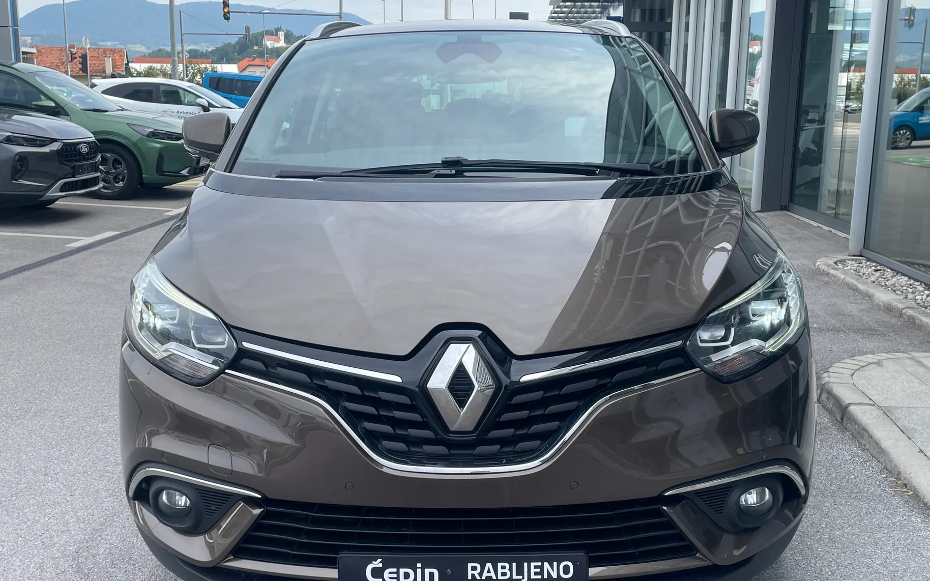 Zunanja slika - Renault Grand Scenic - Scénic dCi 130 Energy Intens - 8