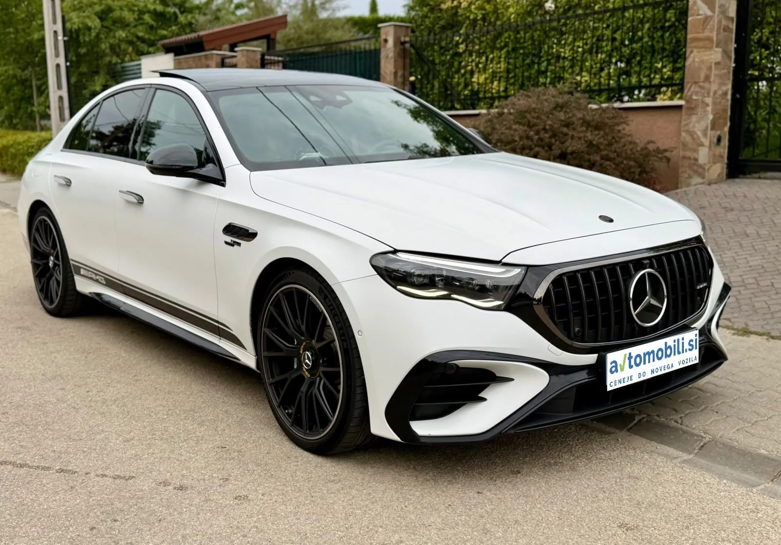 Zunanja slika - Mercedes-Benz E-Razred - AMG E53 4MATIC+ EDITION 1 - FULL - 2