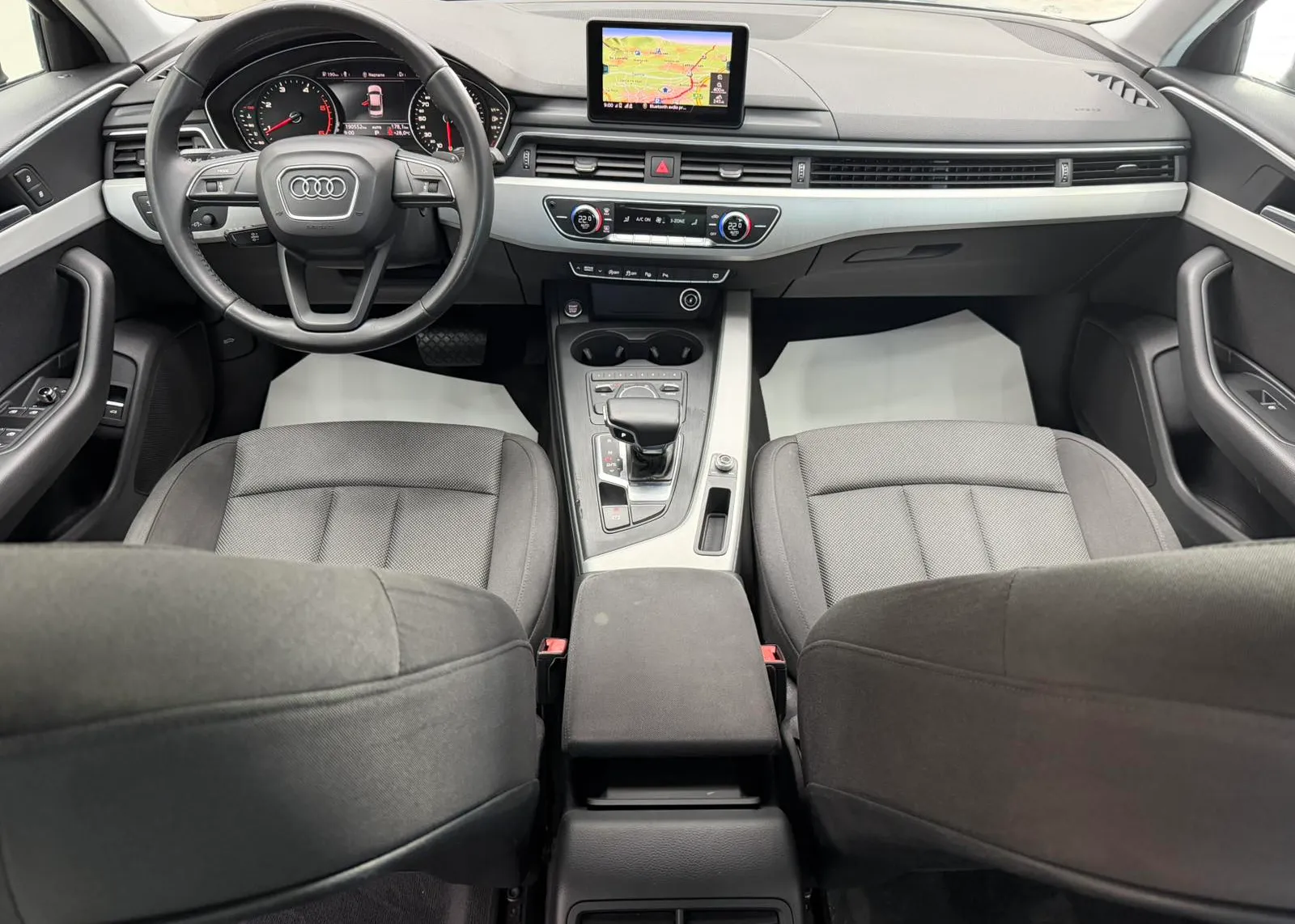 Zunanja slika - Audi A4 - 2,0 TDI Sport S tronic - 7
