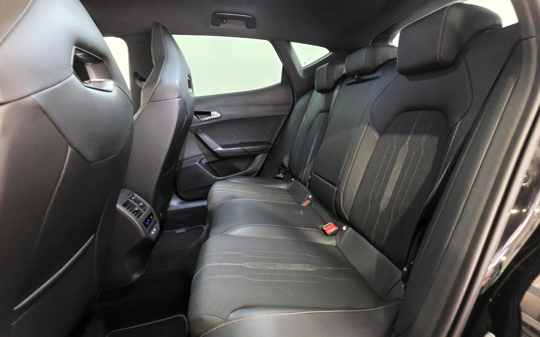 Zunanja slika - Cupra Formentor - 1.4TSI VZ PHEV 360KAM ACC LANE NAVI - 15