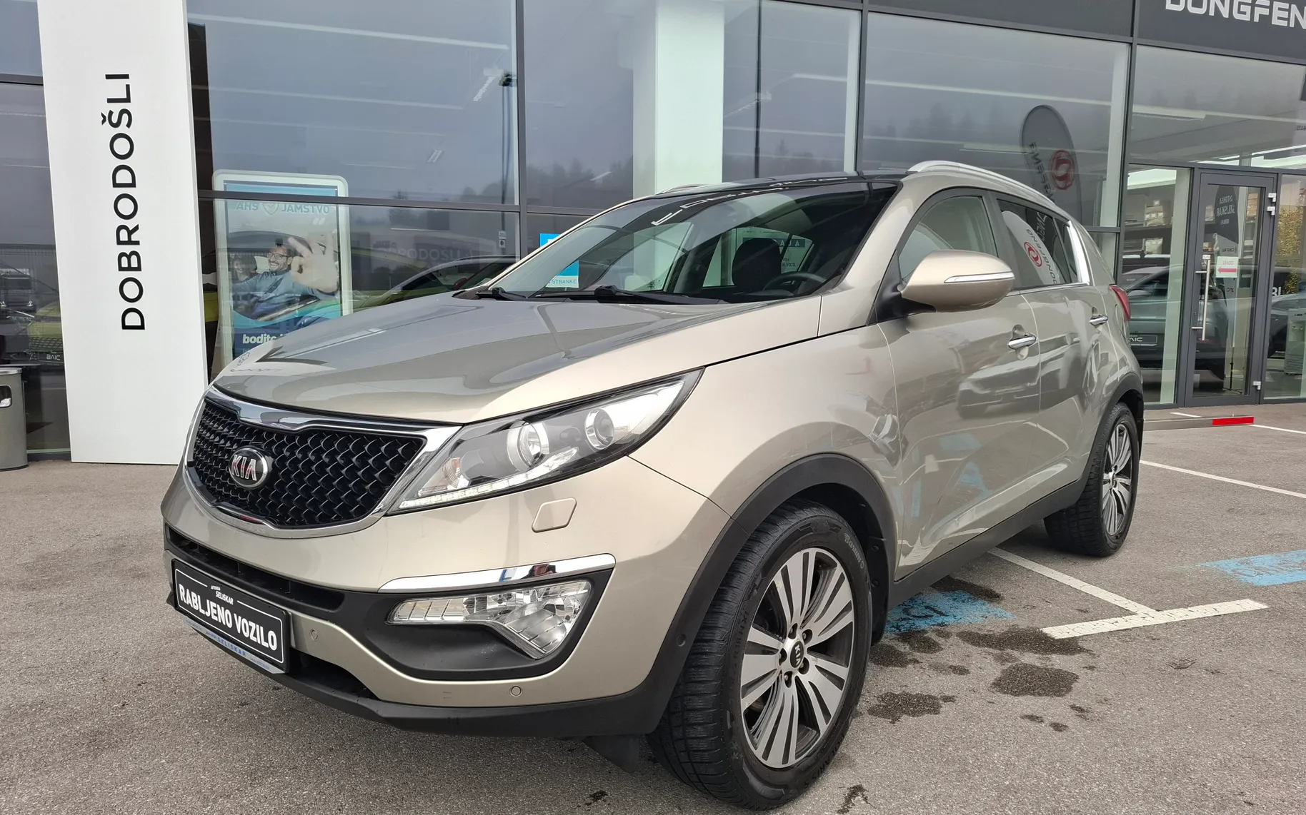 Zunanja slika - KIA Sportage - 2WD 1.7 TD - SLOVENSKI + ZNANA ZGODOVINA + KLJUKA - 1