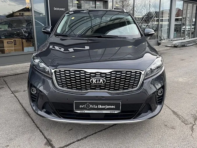 Zunanja slika - KIA Sorento - 2.2 CRDi Platinum Edition 4WD -360K -PANO -ACC - 2