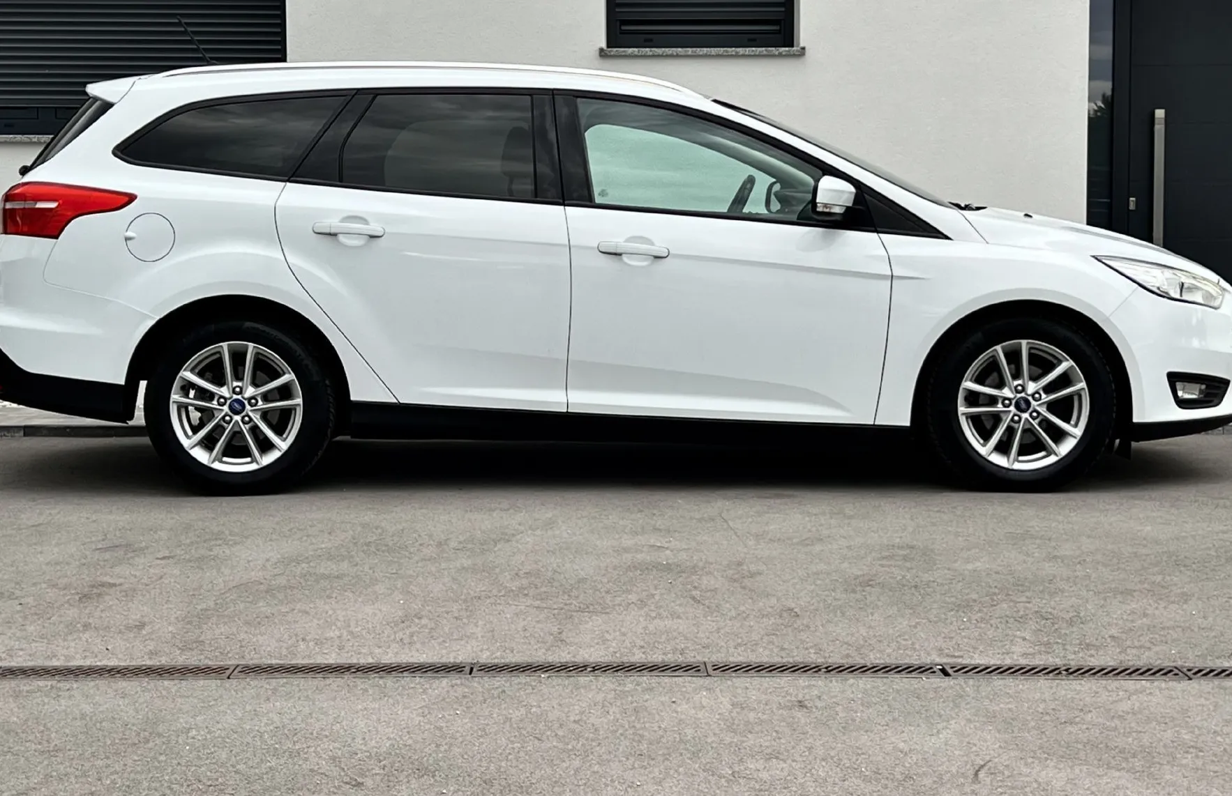 Zunanja slika - Ford Focus - 1.LAST+SLO+PDC+TEMP+ALU+LEANPAY - 4
