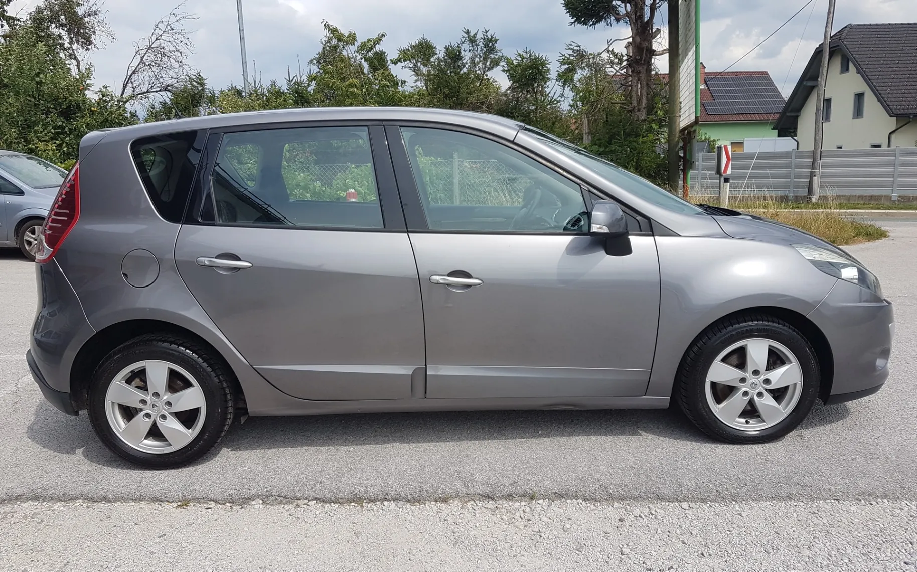 Zunanja slika - Renault Scénic - 1.5 dCi - SLO. velik servis - 13