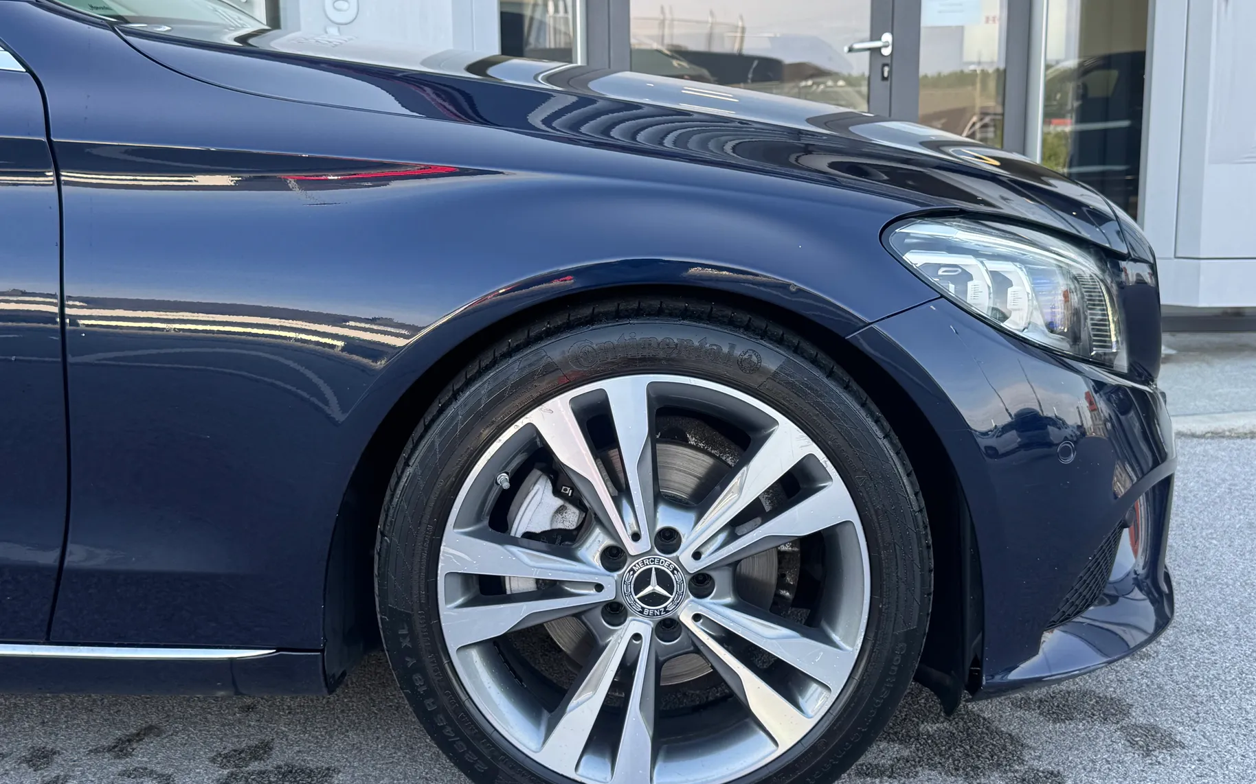 Zunanja slika - Mercedes-Benz C-Razred - 220d-AUT-AVANTGARDE-MULTIBEAM-NAVI-SLO-PREMIUM - 20