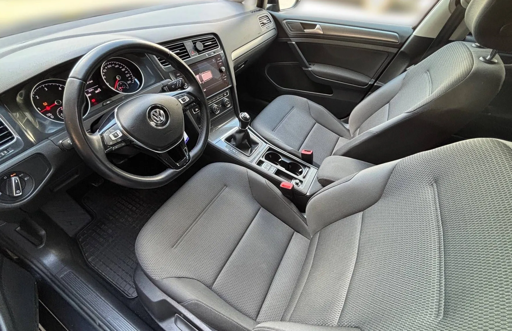 Zunanja slika - VW Golf - Variant 2.0 TDI R-LINE FULL LED ACC SLOVENSKO POREKLO PD.. - 14