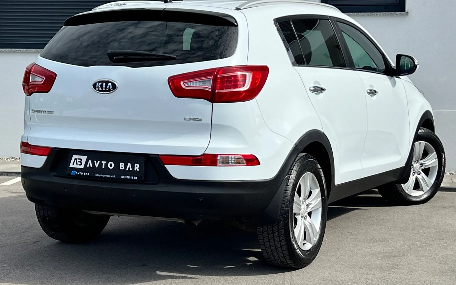 Zunanja slika - KIA Sportage - 1.7 CRDi+SLO+ALU+PDC+USB - 6
