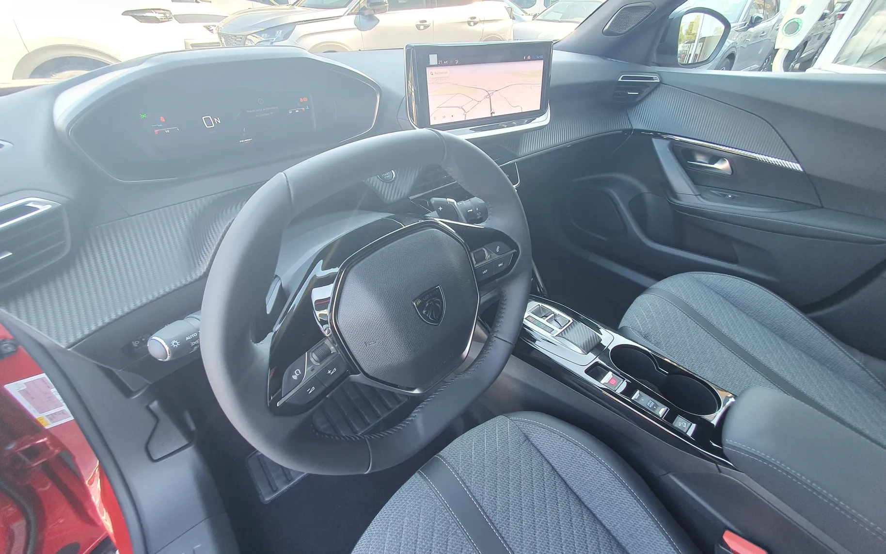 Zunanja slika - Peugeot 2008 - Allure HIBRID 110 - NA ZALOGI - 2
