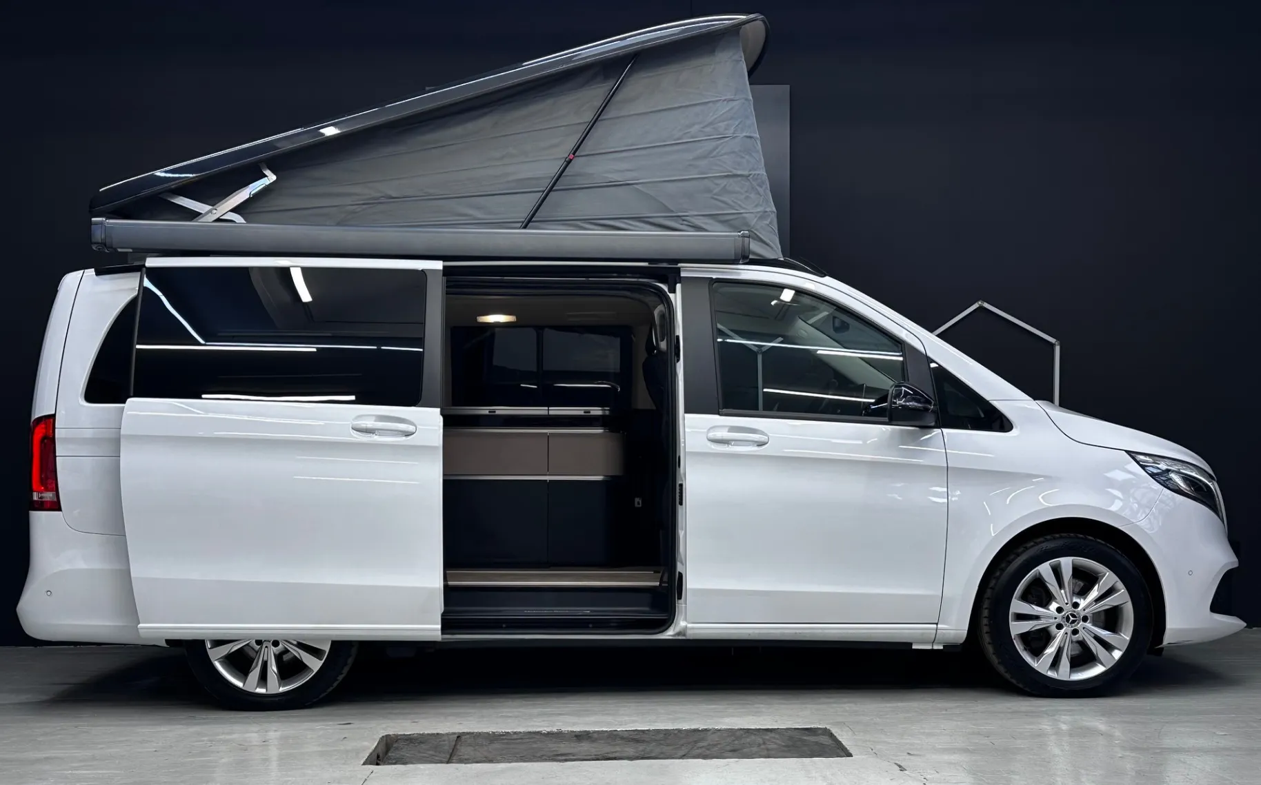 Zunanja slika - Mercedes-Benz V-Razred - MARCO POLO-V 300d-WESTFALIA CAMPER-KOT NOVO - 5