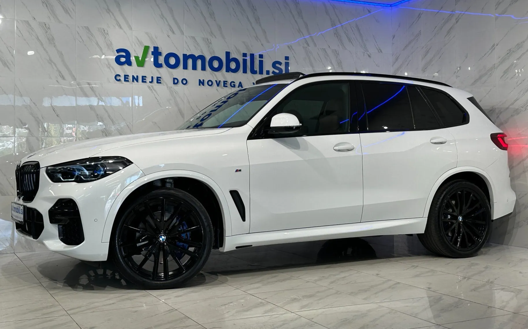 Zunanja slika - BMW serija X5: - xD30d|M|Laser|Pano|R22|Zračno|7Sedežev|ACC|Memory| - 2
