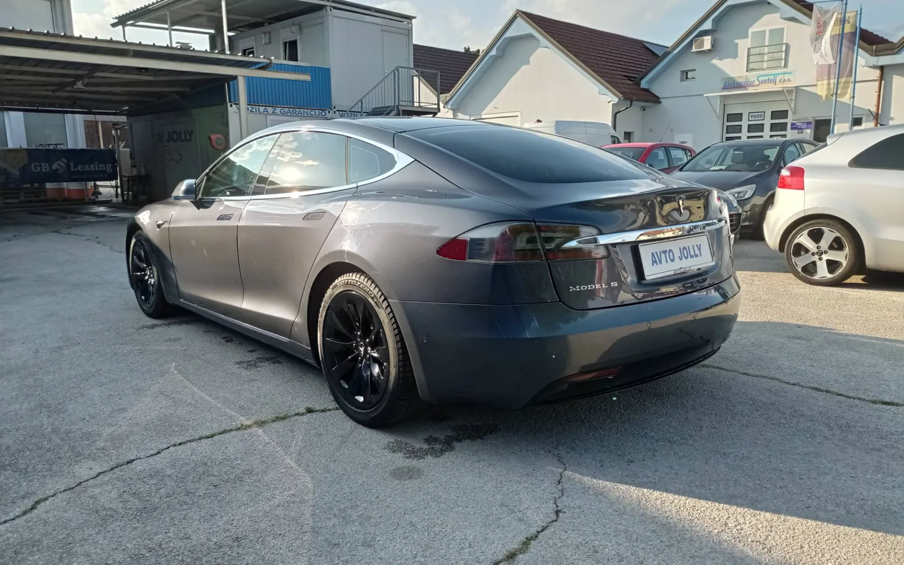 Zunanja slika - Tesla Model S - Model S - 2