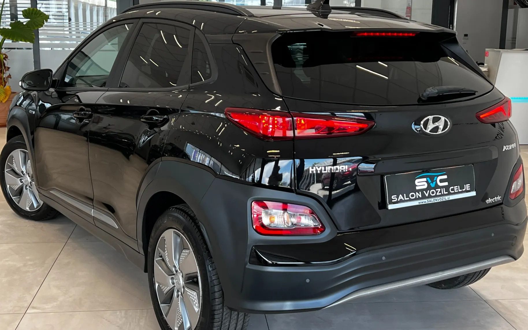 Zunanja slika - Hyundai Kona - FASHION 64 KWH - 7