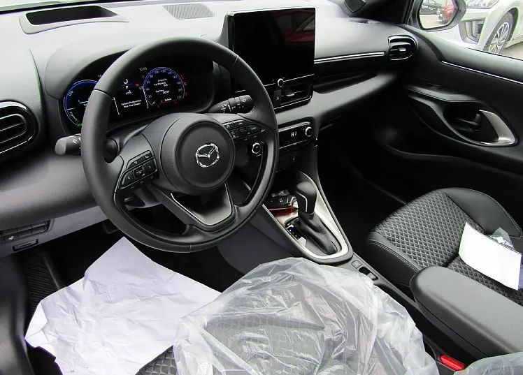 Zunanja slika - Mazda Mazda2 - 1.5 HEV HOMURA PLUS E-CVT - 6