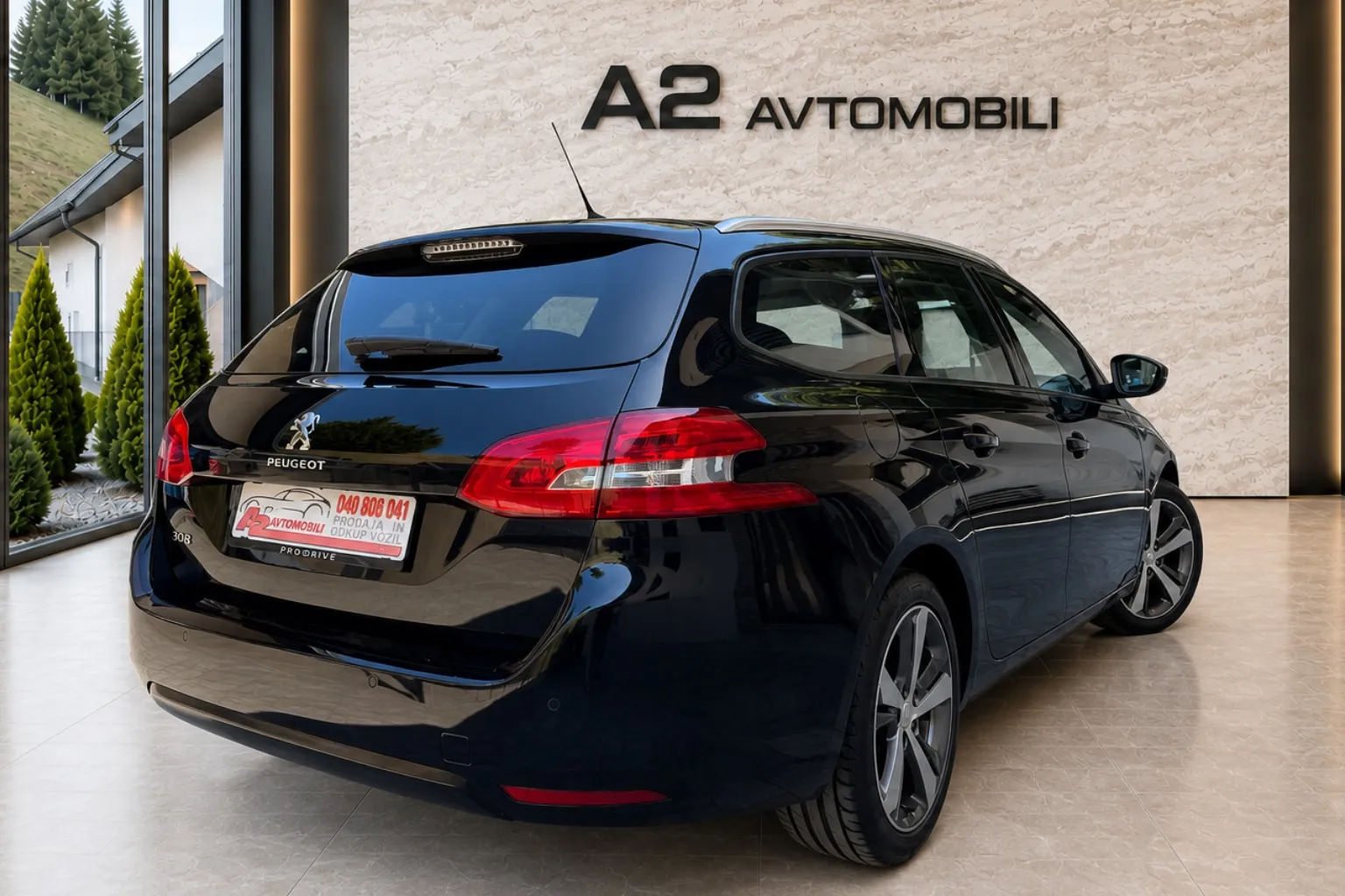 Zunanja slika - Peugeot 308 - SW 1.2 i -SLOVENSKI-DIGI.KLIMA-ALU-PDC-VELIK ZASLO - 4