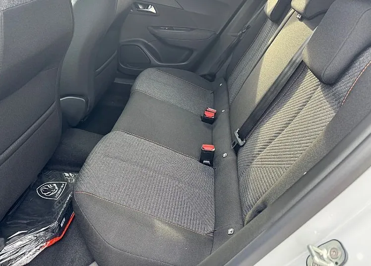 Zunanja slika - Peugeot 2008 - ACTIVE PACK PureTech 100 - BON ZA ZIMSKE GUME - 6