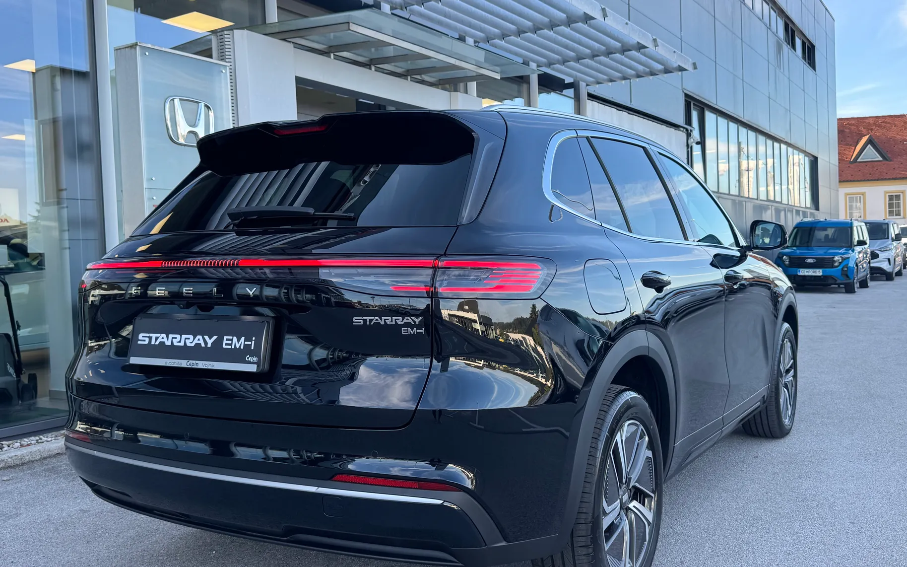 Zunanja slika - Geely StarRay - EM-i Plug-In Hybrid 1.5 Pro Avt. - 7
