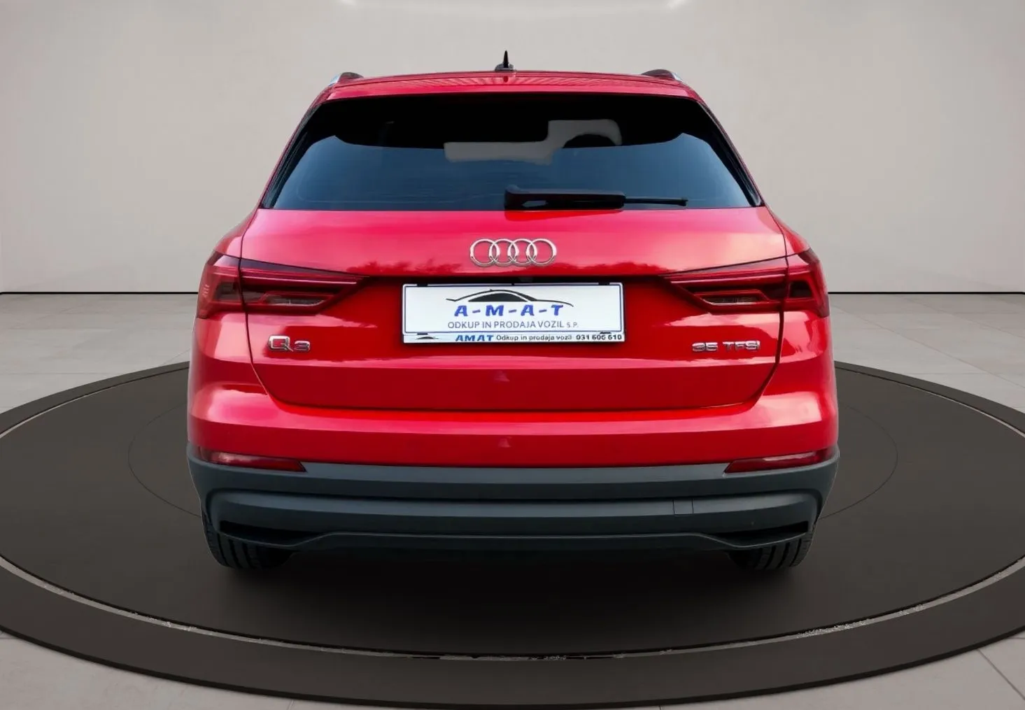 Zunanja slika - Audi Q3 - 35 TFSI od 1 lastnika 1 letna garancija - 4