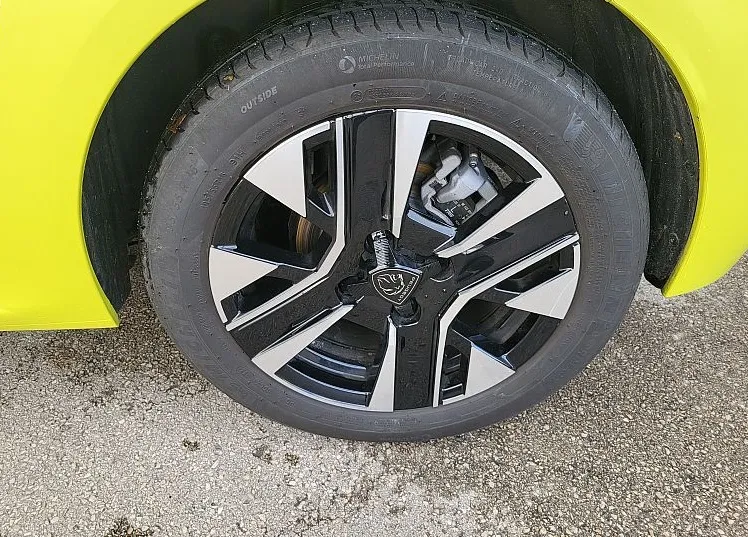 Zunanja slika - Peugeot 208 - ALLURE PureTech 100 - 10