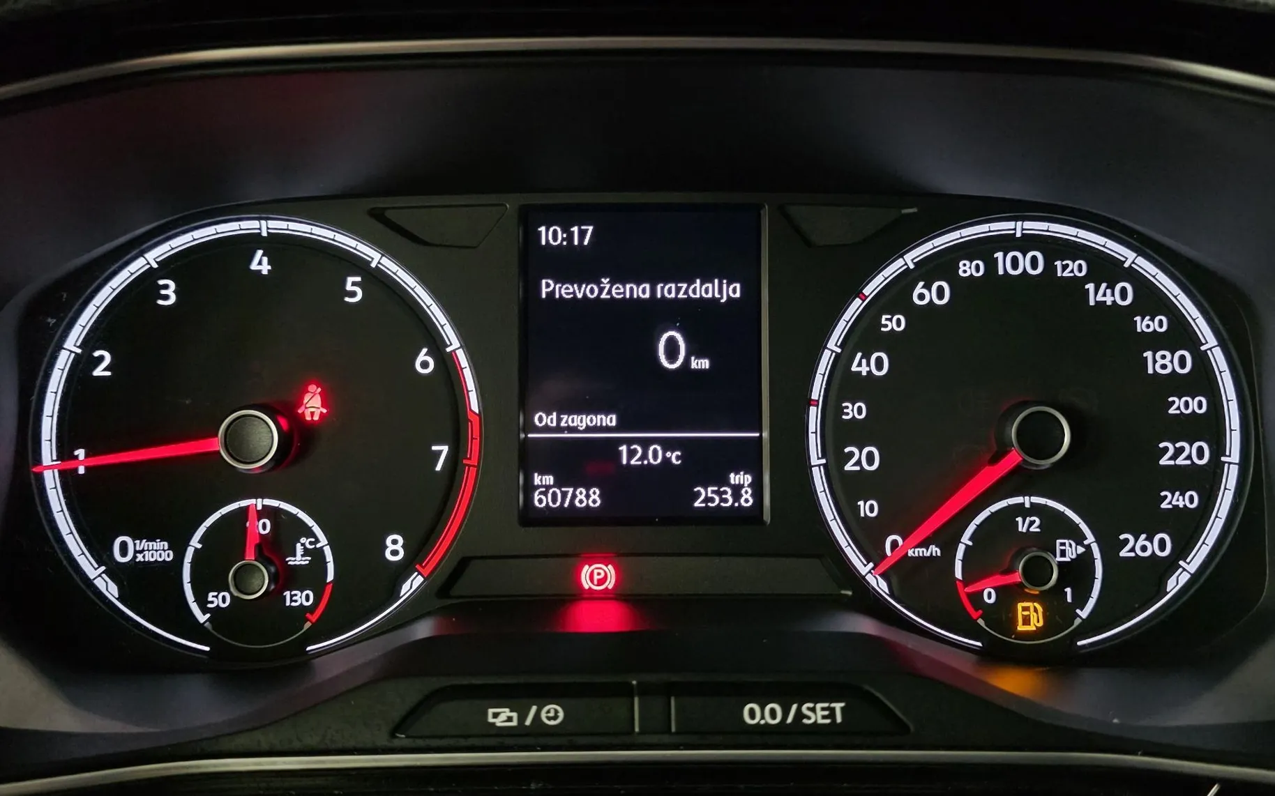 Zunanja slika - Volkswagen T-Cross - 1,0 TSI BMT R-Line 1.LAST SLO LED PDC ALU - 9