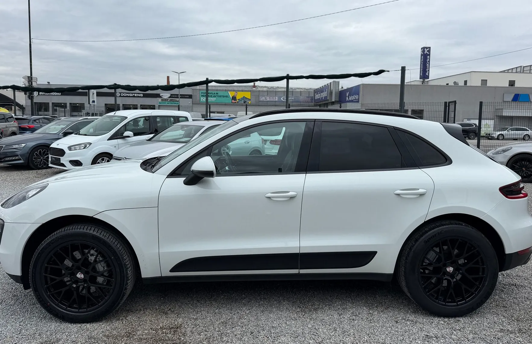 Zunanja slika - Porsche Macan - 3.0 D LED-20COL-4X4-NAVI-MEMORY-USNJE- MOZ.MENJAVA - 4