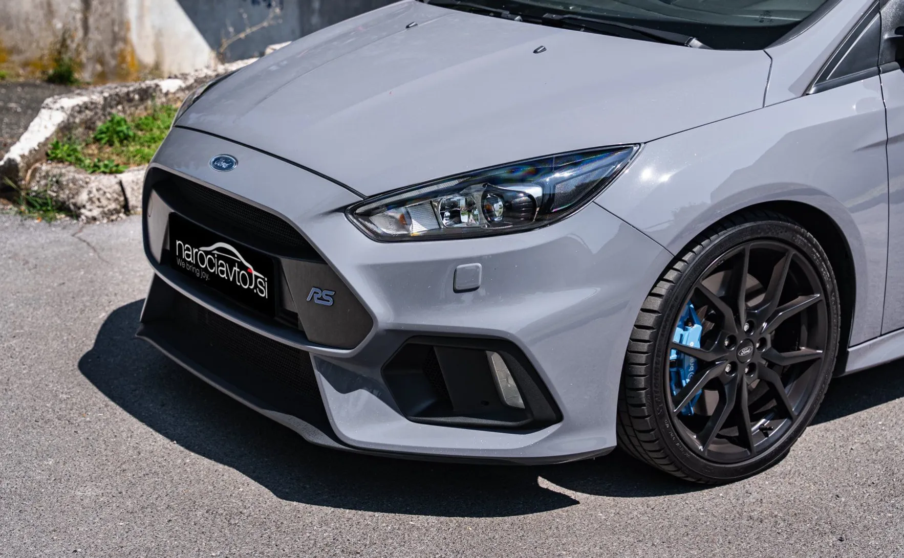 Zunanja slika - Ford Focus - RS - Recaro - SONY - Keyless - Šibedah - Xenon - 9