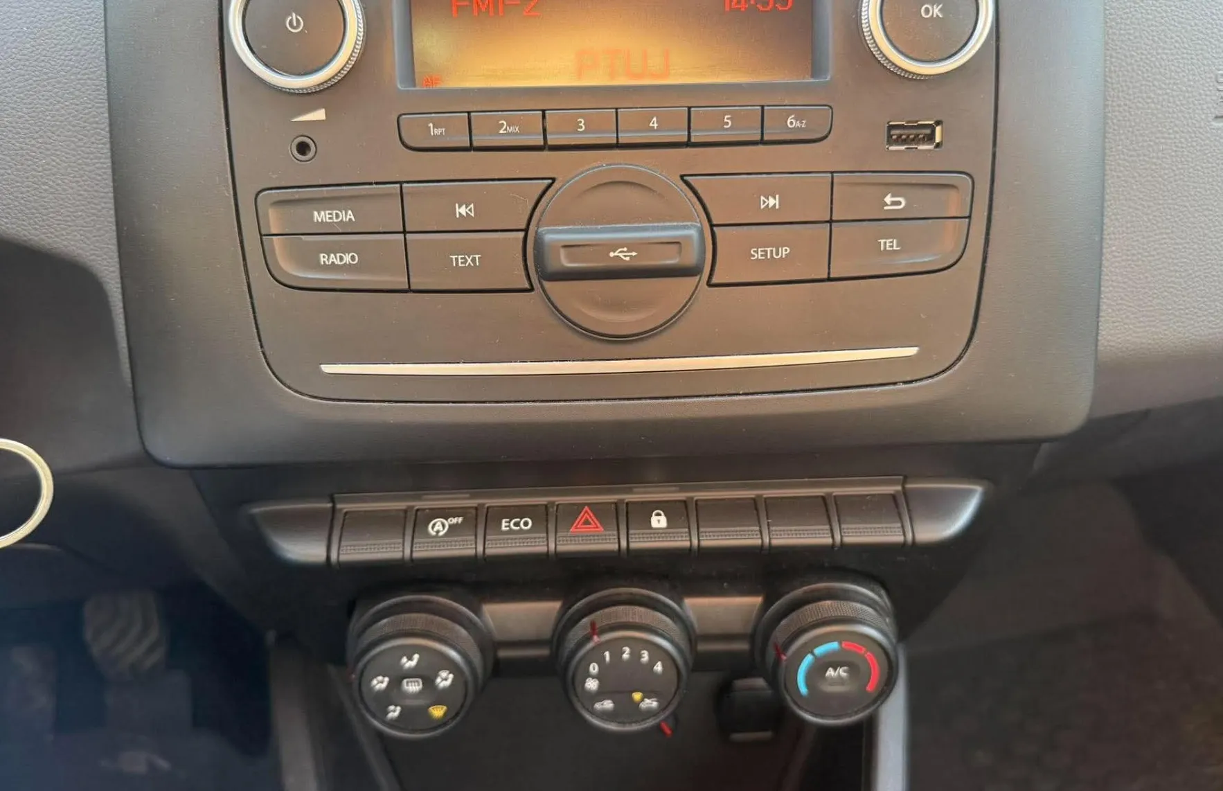 Zunanja slika - Dacia Duster - 1.0 Tce 90 Essential 1.Lastnik Slo.Vozilo - 15