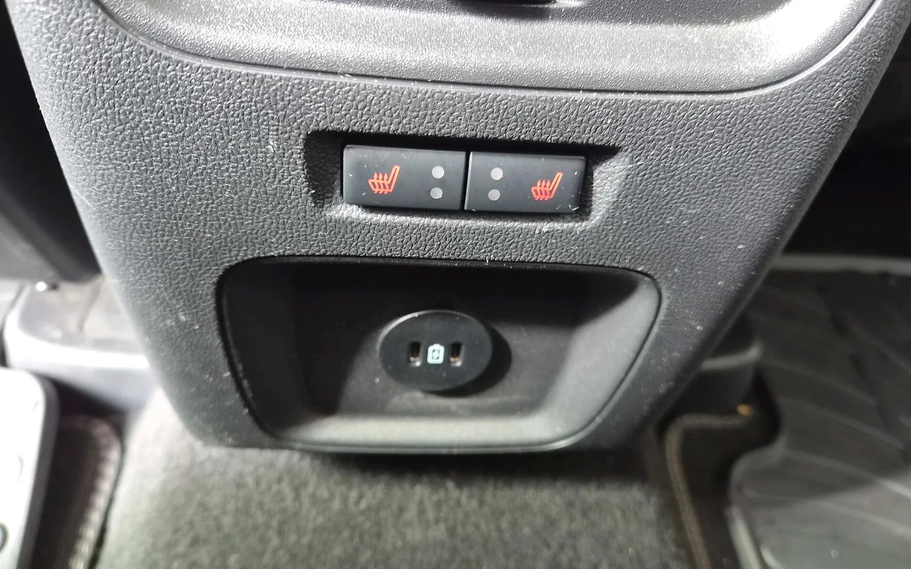 Zunanja slika - Ford Kuga - 2.5 Duratec PHEV Vignale AVT.-SLO-USNJE-HEAD-UP - 8