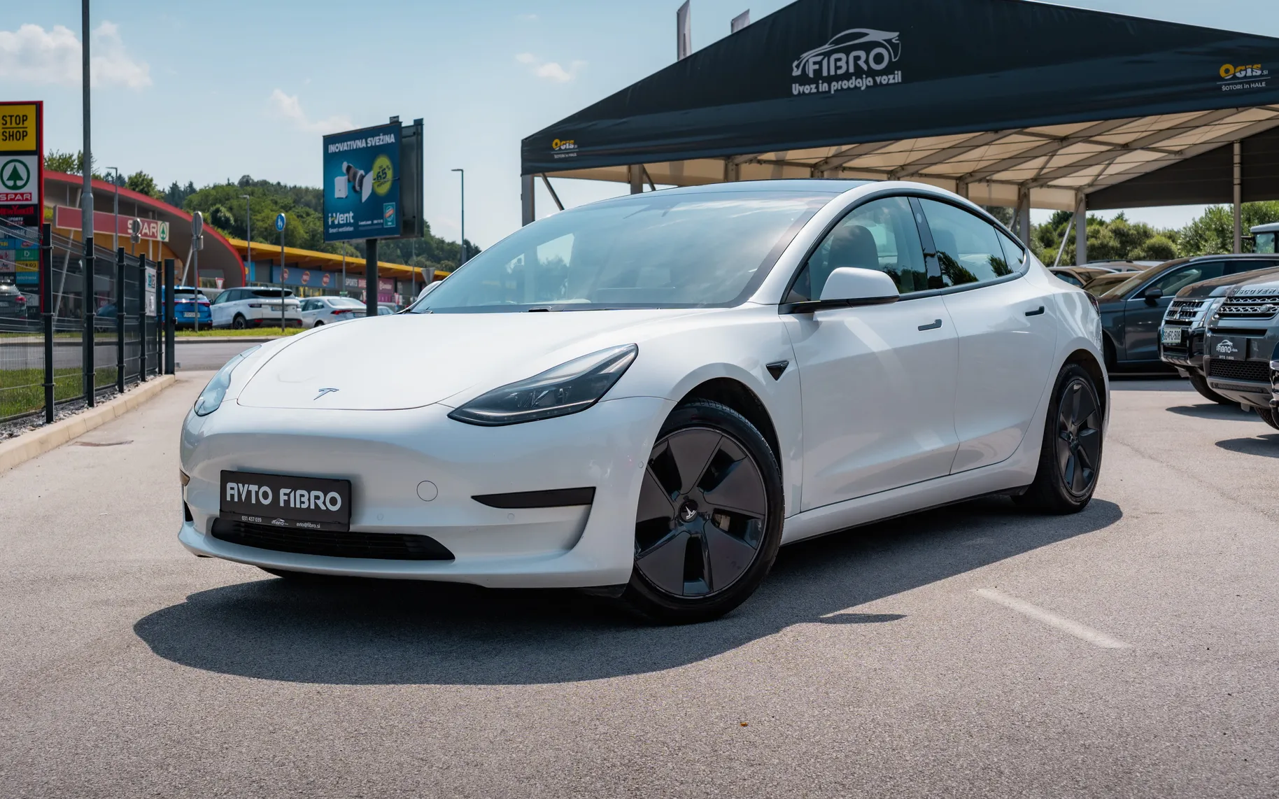 Zunanja slika - Tesla Model 3 - Standard Range Plus - 1