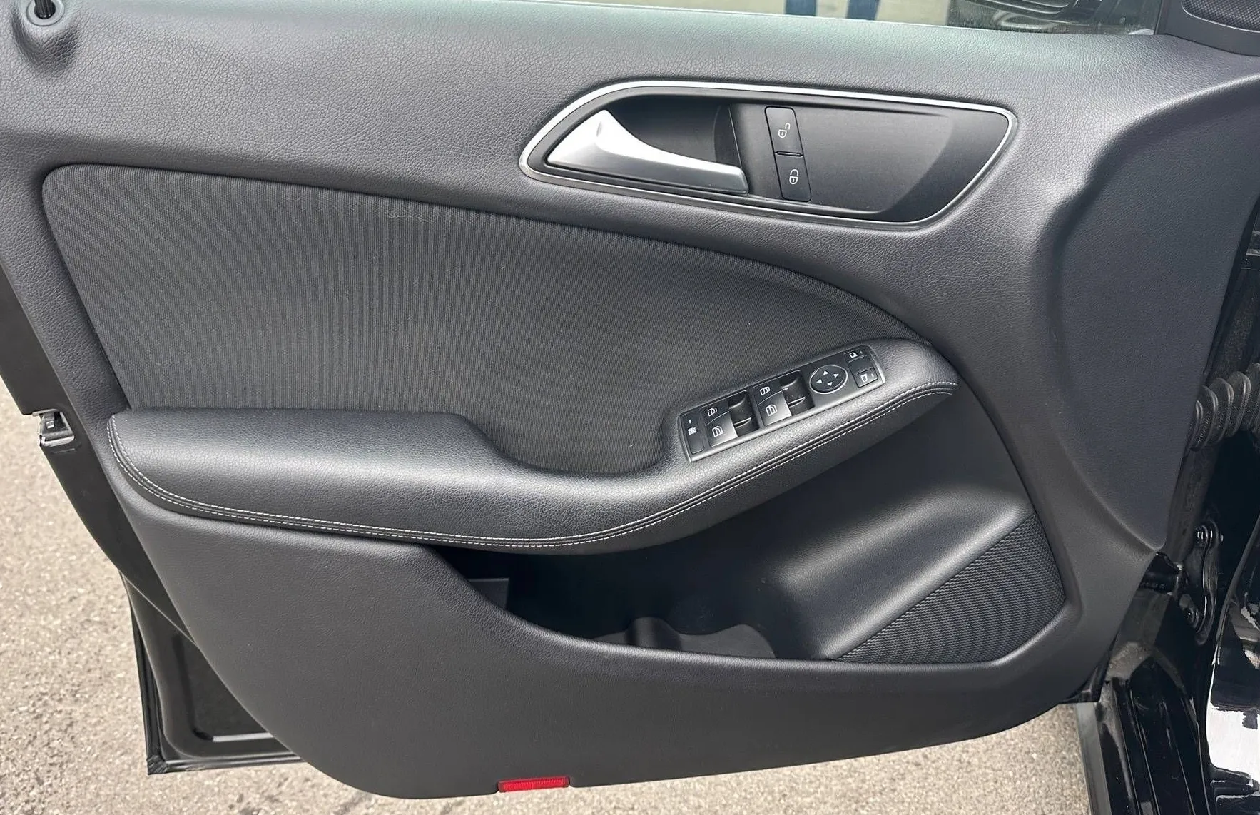 Zunanja slika - Mercedes-Benz B-Razred - B180d NAVI TEMP KAM KLJUKA PDC MOŽNOST BREZ POLO.. - 13