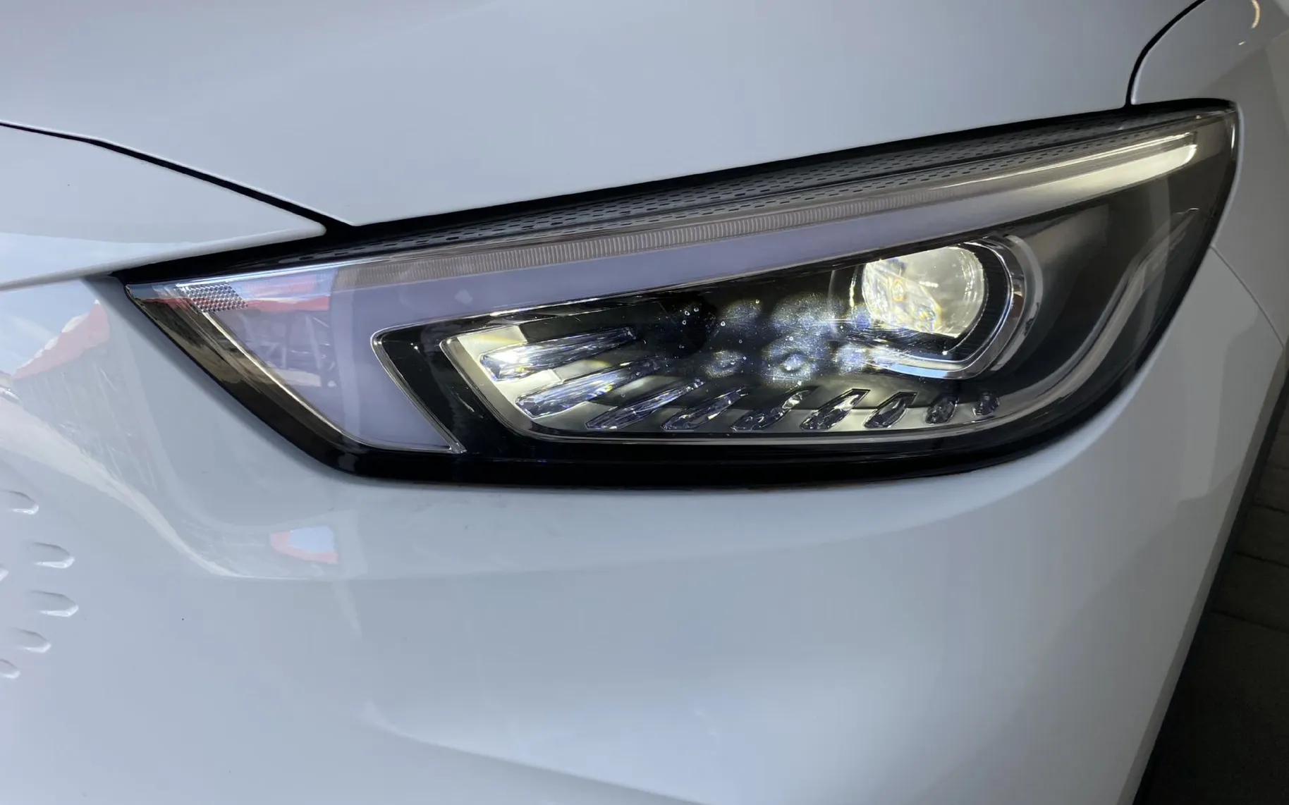 Zunanja slika - MG ZS EV - d Luxury 5d 130kW.NEMŠKI.LED.NAVI.KAMERA. - 2