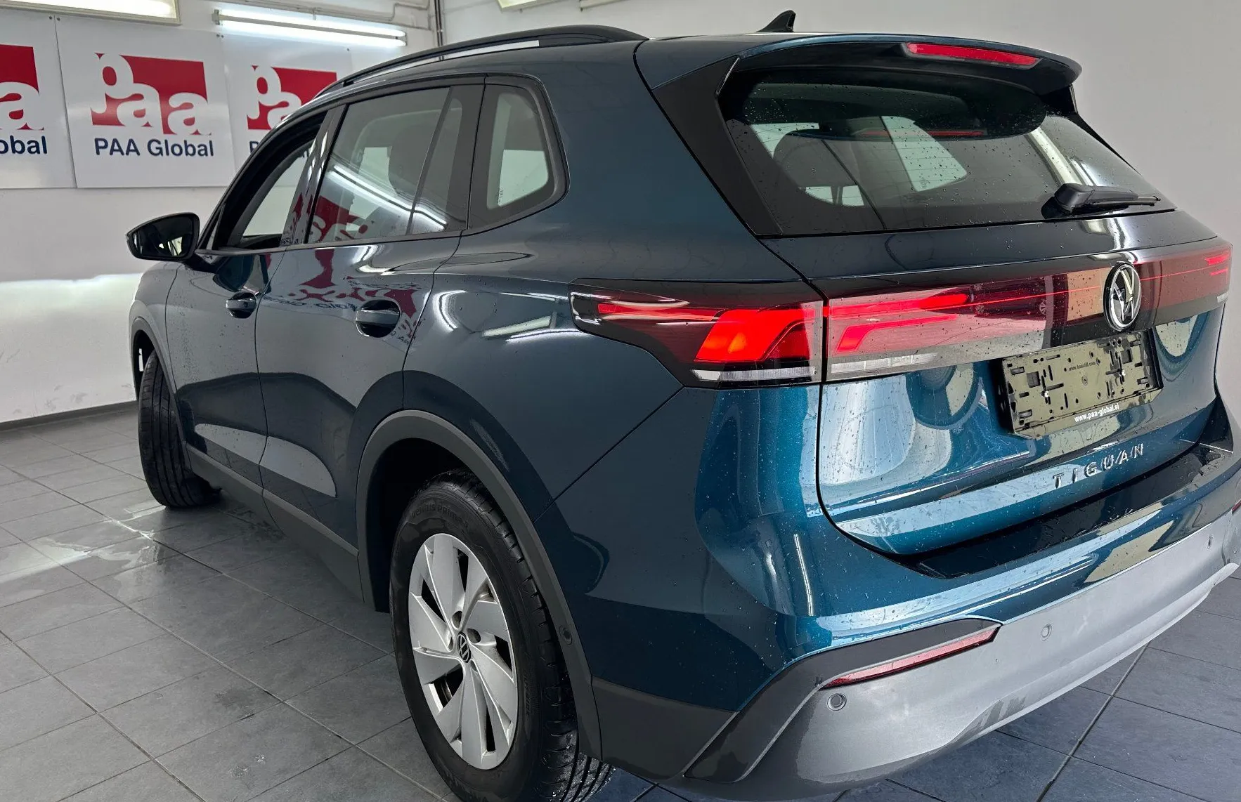 Zunanja slika - Volkswagen Tiguan - 2.0 TDI DSG Life 110kW.KAMERA.LED.ACC.2025.TOP - 14