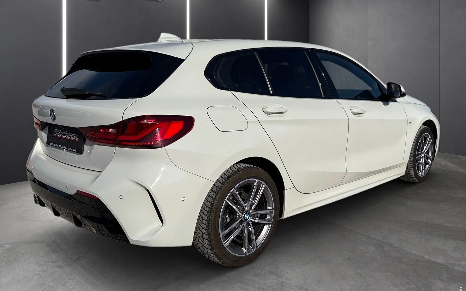 Zunanja slika - BMW serija 1: - 118i M Sport Aut.-SLO-LED-Kamera PDC-Navi-Carplay. - 3