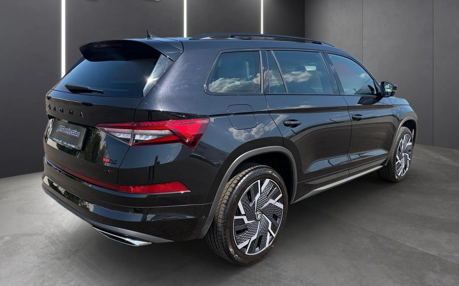 Zunanja slika - Škoda Kodiaq - 4x4 2.0 TSI RS DSG-Panorama-Webasto-360 kamera.... - 3