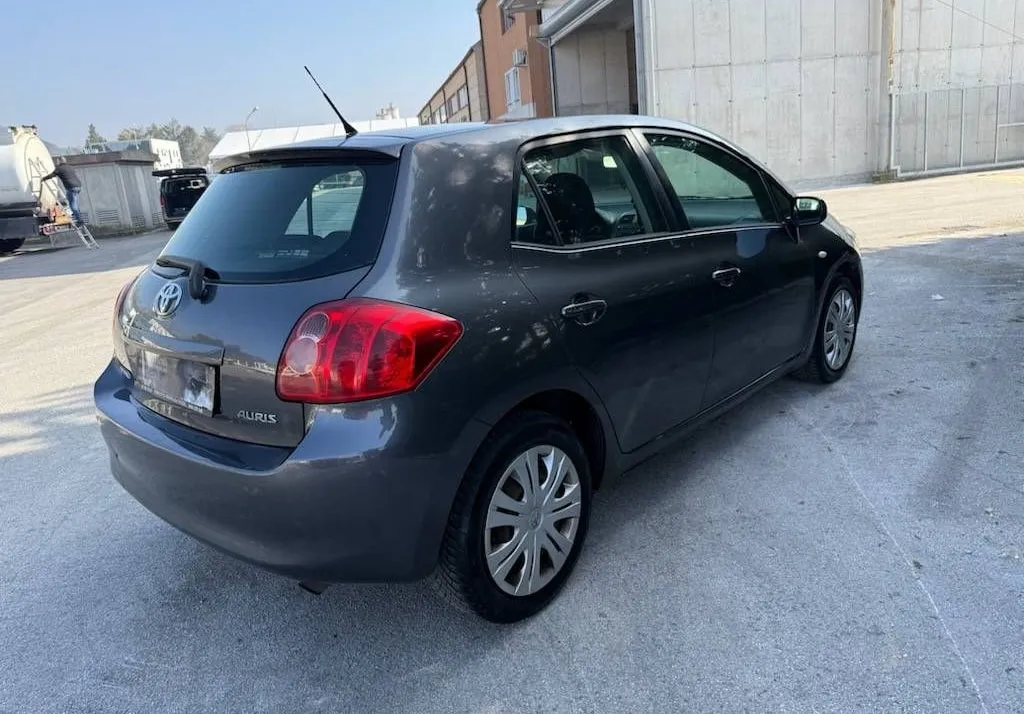 Zunanja slika - Toyota Auris - 2.0 D4-D NA KREDIT BREZ POLOGA - 5